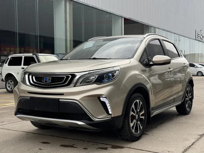 Geely Gx3 Pro 2023 2021 1.5L 5MT Manual Cars 2wd Gasoline Small SUV Used Livan X3 Pro for Egypt with Leather — photo 1