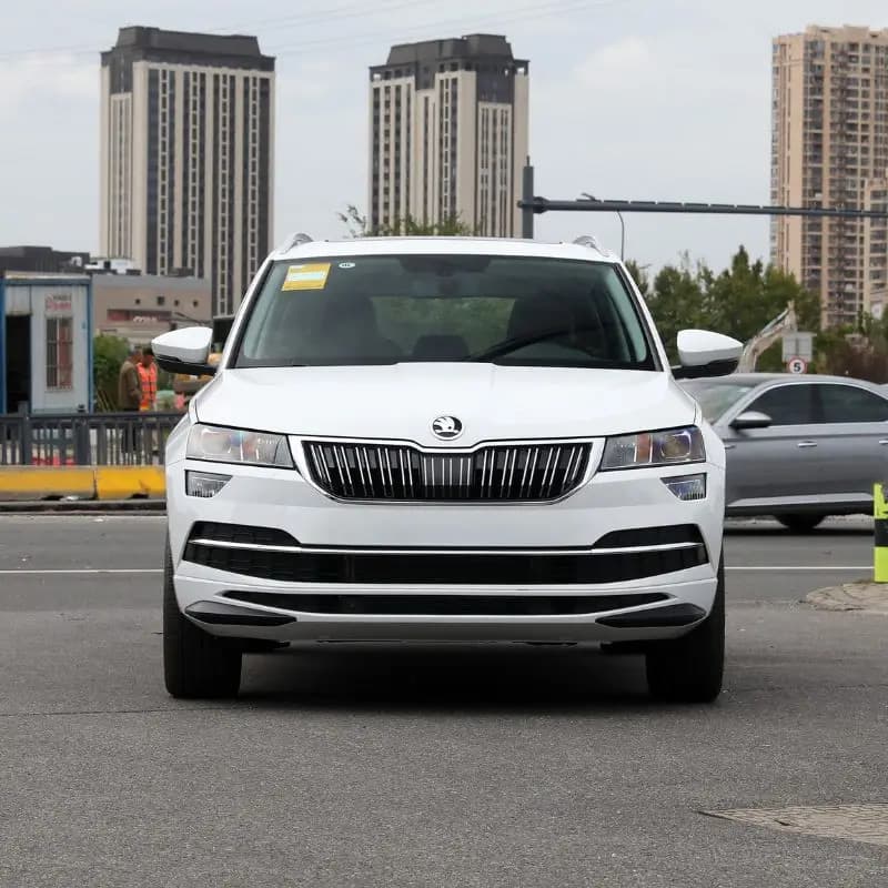 SKODA Karoq TSI280 1.4T Turbo 150HP Gasoline 5 Door 5 Seat Compact SUV Left Steering Dark Interior R18 Used — photo 1