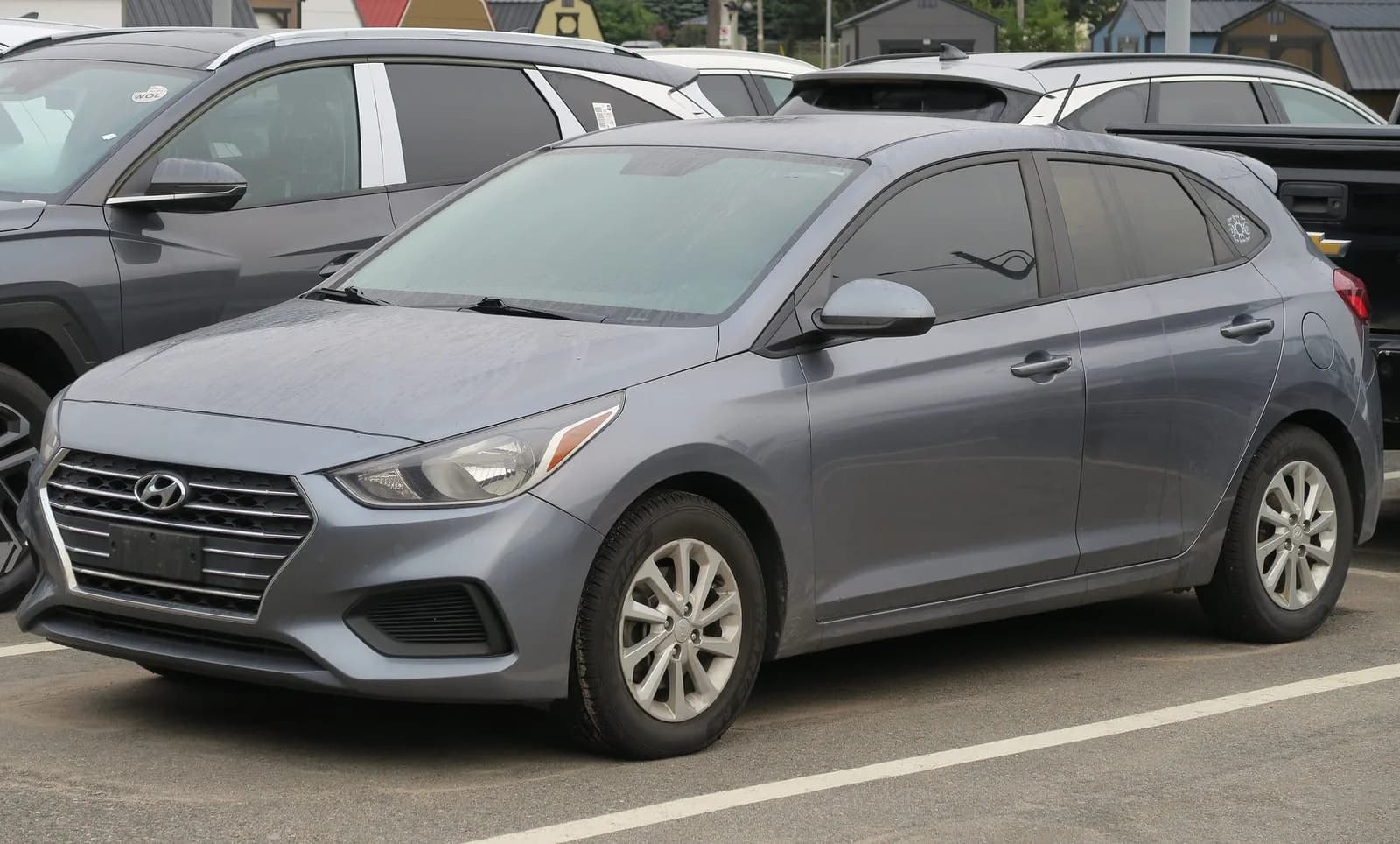 Hyundai Accent 2025 1.5 MPI — exterior