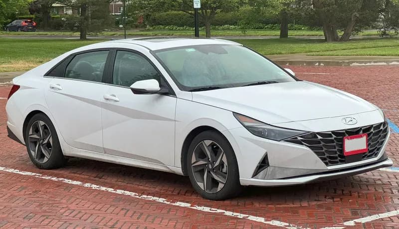 Hyundai Elantra 2020 1.6 — exterior