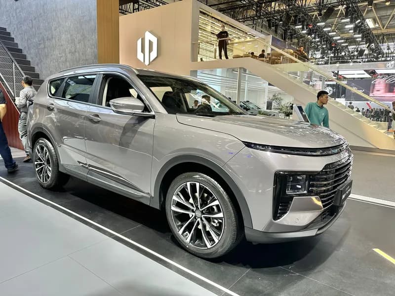 Jetour X70 Plus 2022 1.5T — exterior
