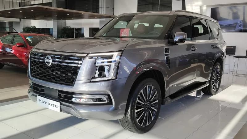 Nissan Patrol 2025 4.0 SE — exterior