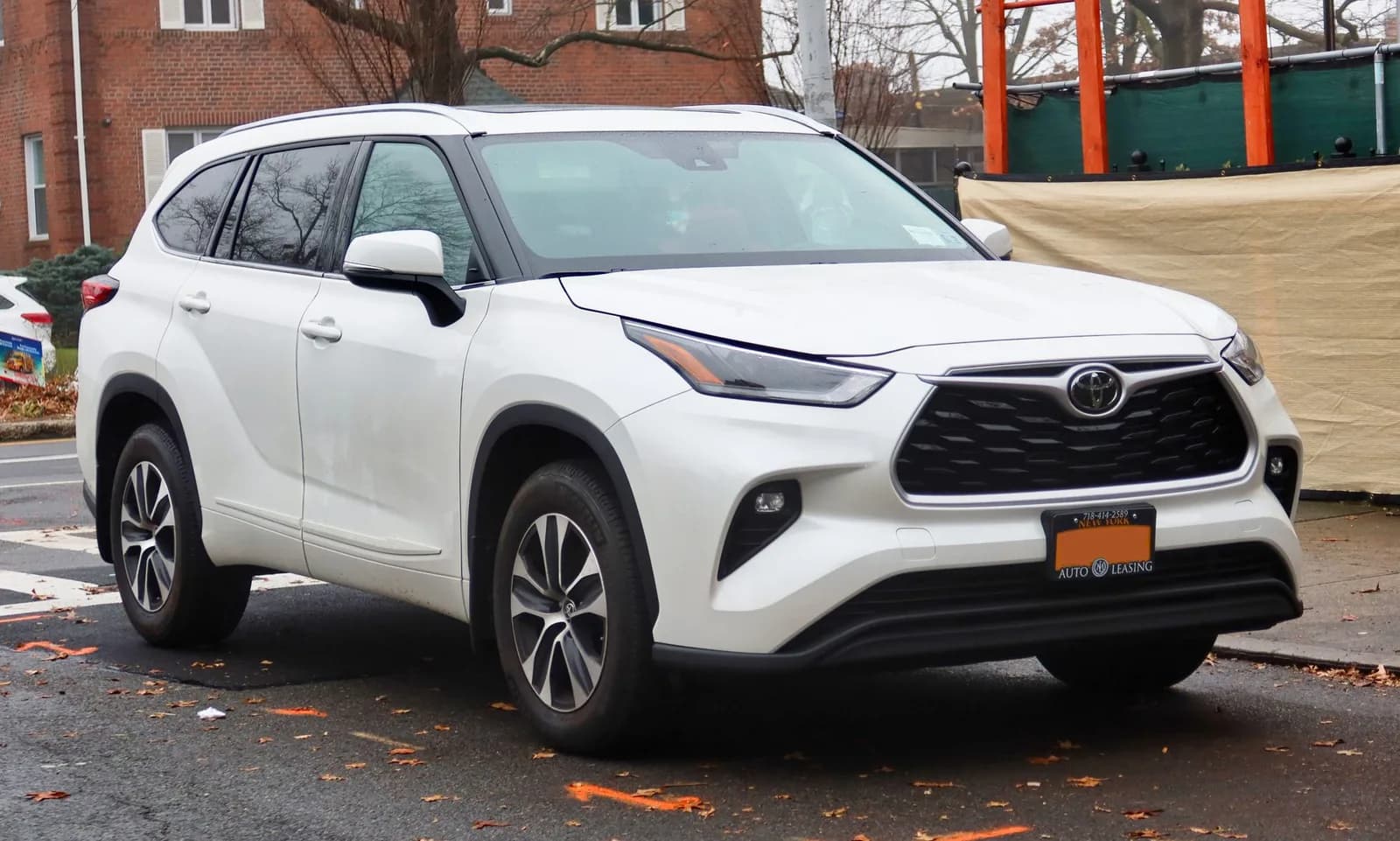 Toyota Highlander 2025 2.4T AWD — exterior