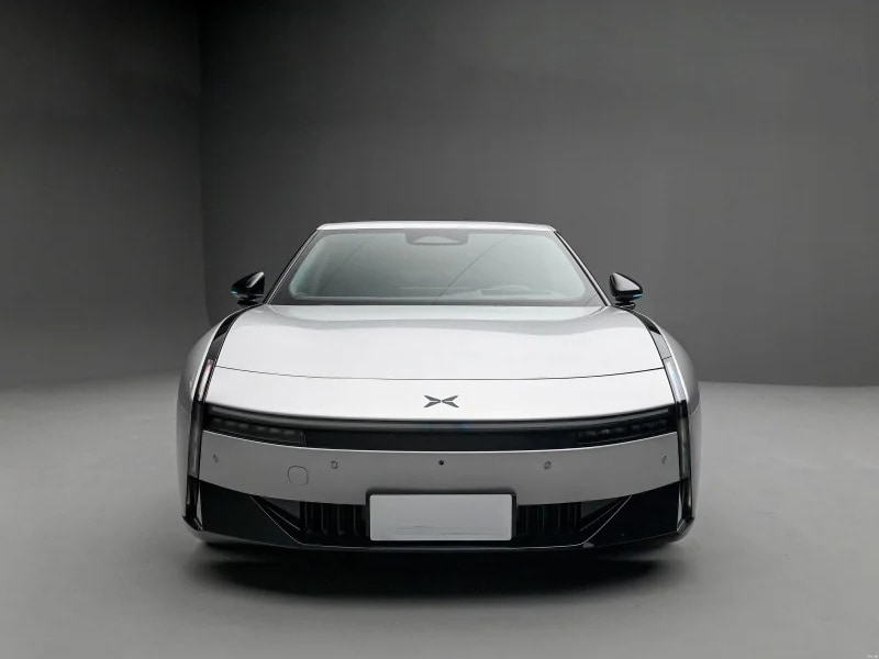 2024 Electric Used Vehicles Xpeng P7 Pure Electric Vehicle 170km/h Made in — photo 1