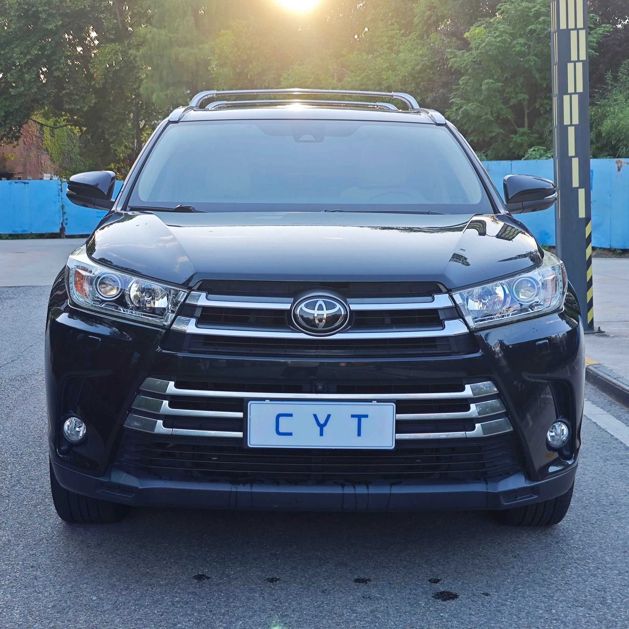 Toyota Highlander Second-Hand 4WD SUV Luxury 2.0L Leather 5-Seats Large Space Vehicle AWD — photo 1