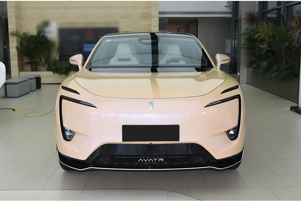 Changan Avatr 11 Used Car Large SUV 5-Seat Avatar Electric Vehicle Car With Long Range Second-hand EV Auto — photo 1
