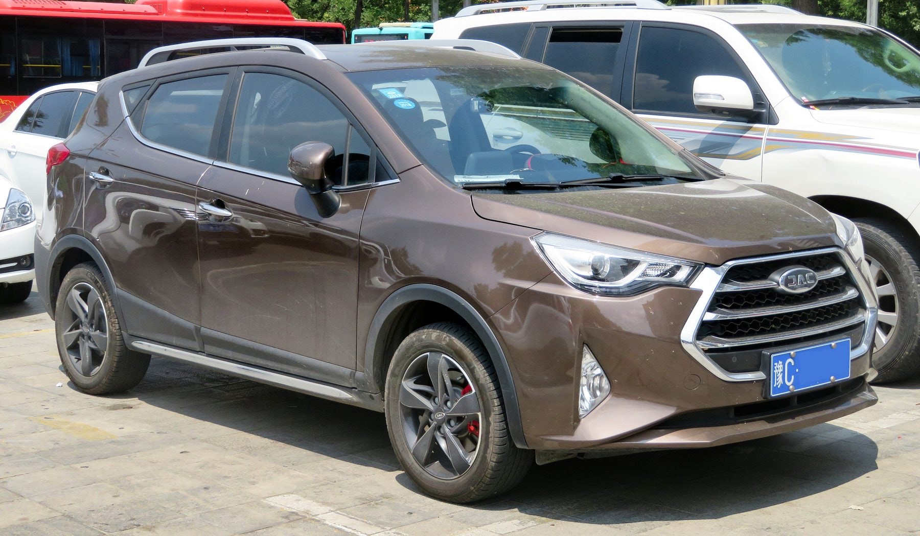 JAC S3 2025 1.5L Comfort — exterior