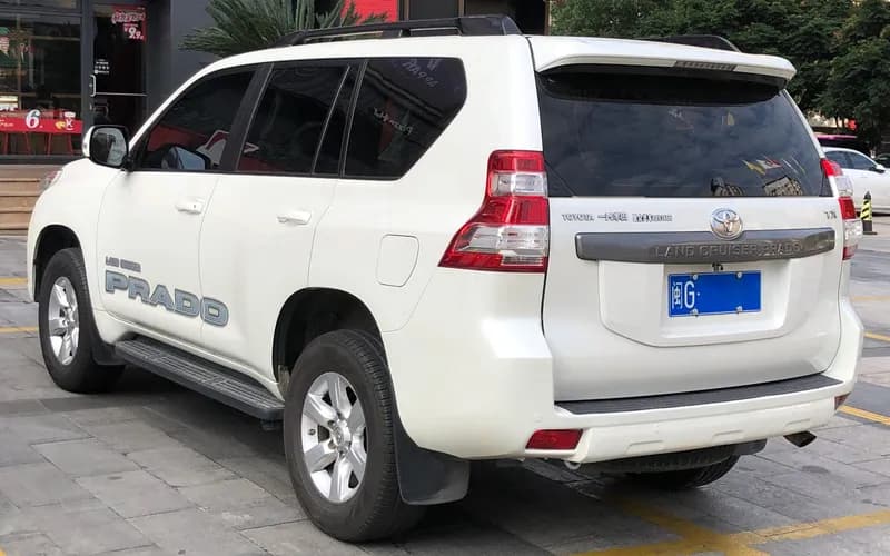 Toyota Land Cruiser Prado 2019 2.8 — exterior